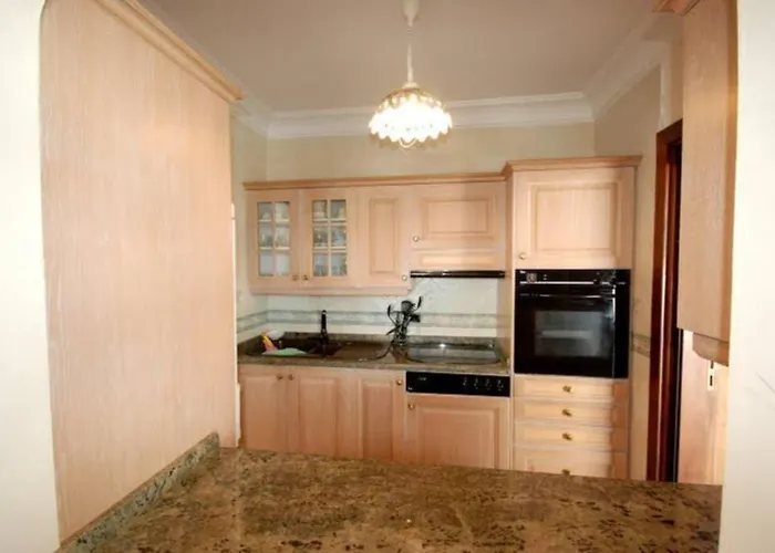 Vila Isa Sea Views *