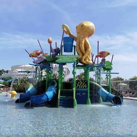 Isa Sea Views וילה