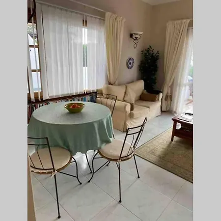 וילה Isa Sea Views *