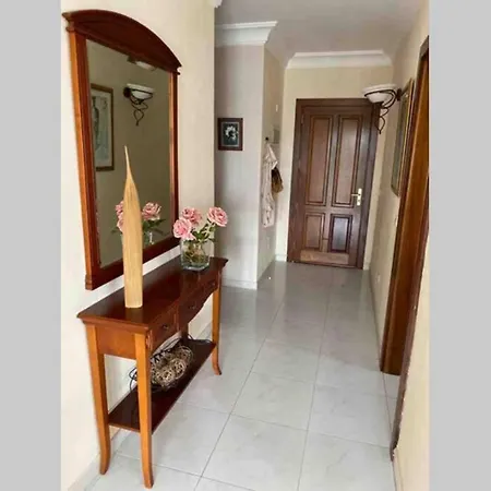 וילה Isa Sea Views *