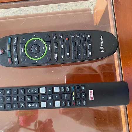 Isa Sea Views וילה *