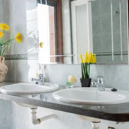 Isa Sea Views וילה